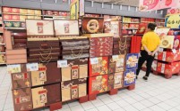 月饼市场遇冷，多家企业积极应对销售挑战