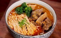安徽牛肉板面“变身”石家庄牛肉板面：地方美食品牌新篇章