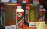 三只羊所售茅台被曝72瓶不符合正品特征，引发消费者与商家争议